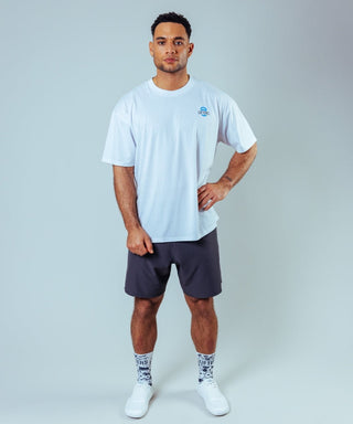 Leicht, schweißableitend und langlebig – dein Oversize-Shirt hält selbst die härtesten Workouts aus.