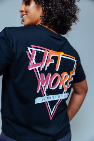 Mit dem freshen Print auf dem Rücken zeigst du, dass du bereit bist über dich hinauszuwachsen – mehr Power, mehr Style!