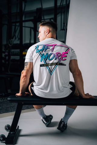 Mit dem freshen Print auf dem Rücken zeigst du, dass du bereit bist über dich hinauszuwachsen – mehr Power, mehr Style!