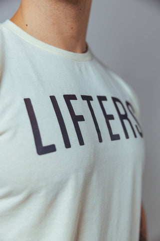 Auch nach vielen Waschgängen bleibt dein Shirt in Topform – kein Ausleiern, kein Verblassen.