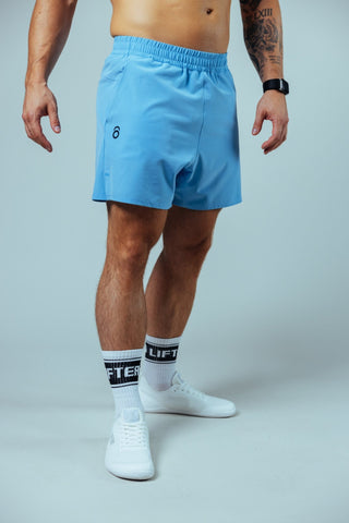Die Raw Gym Shorts sind aus robustem, abriebfestem Material gefertigt, das selbst den härtesten Workouts standhält – für maximale Langlebigkeit. 