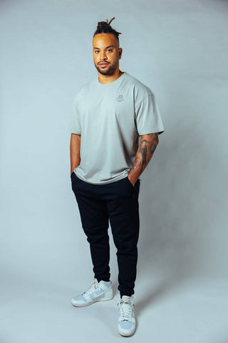 The soft, breathable three-fabric blend of cotton, polyester and spandex ensures an ultra-comfortable feel - during training and in everyday life.