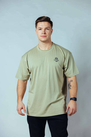 Das weiche, atmungsaktive Dreistoffgemisch aus Baumwolle, Polyester und Spandex sorgt für ein ultraangenehmes Tragegefühl – beim Training und im Alltag.