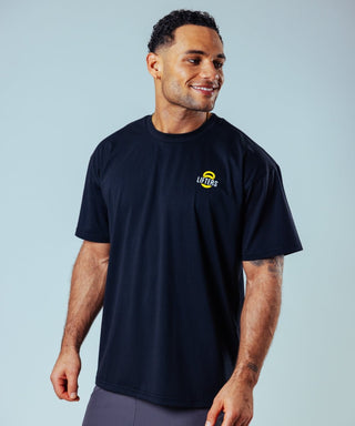 Entwickelt für Athleten, die an ihre Grenzen gehen und keine Kompromisse bei Style und Funktion eingehen.