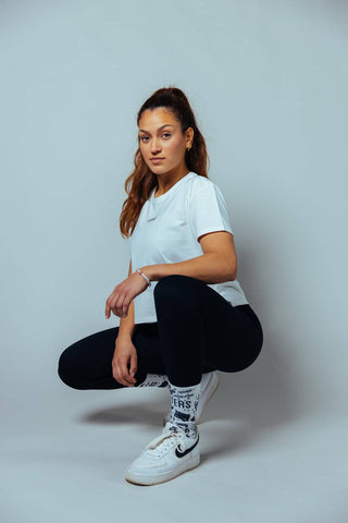Athletin ist 1,68m und trägt die Größe S.