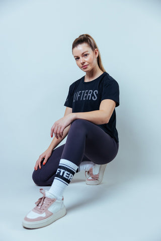Athletin ist 1,62m und trägt Größe XS. 