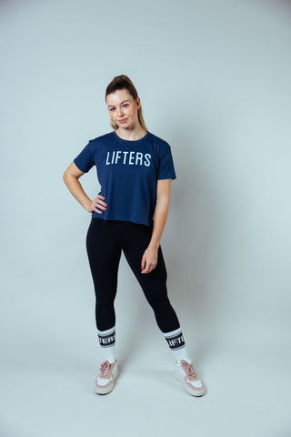 The soft TriBlend fabric blend feels super comfortable against the skin and remains comfortable even during intensive workouts.