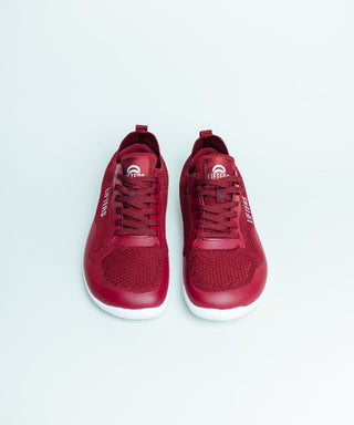 Die breite Zehenbox (Wide Toe Box) erlaubt es deinen Zehen, sich frei zu bewegen, fördert eine gesunde Fußstellung und reduziert Druckstellen.