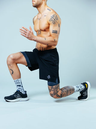 Dank 4-Wege-Stretch passt sich die Shorts jeder Bewegung an und bietet dir volle Flexibilität – ohne zu verrutschen oder einzuengen.