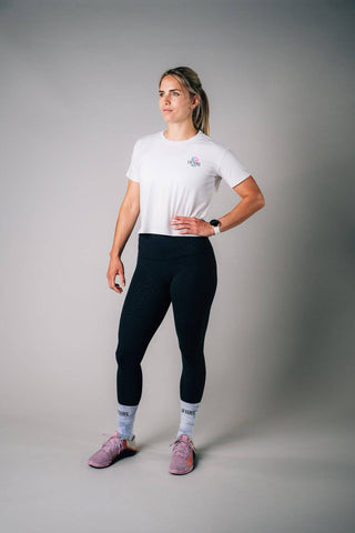 Athletin ist 1,76m und trägt die Größe M.